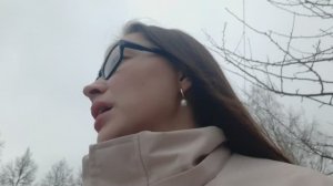 ОДИНОКАЯ ДЕВУШКА ПРОДОЛЖАЕТ ДЕЛАТЬ РЕМОНТ В СВОЕЙ МАЛЕНЬКОЙ КВАРТИРЕ