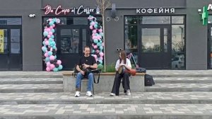 Играем на двух дарбуках с дочкой на открытии кофейни в Воронеже.
