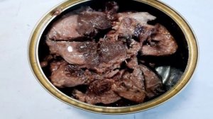 Слоеные пирожки с рыбной консервой