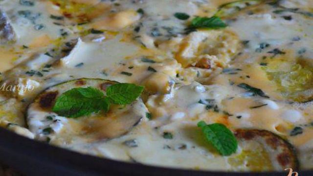 Омлет с цукини, мятой  и голубым сыром