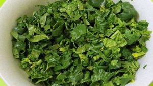 Соус со шпинатом, моцареллой и сливками