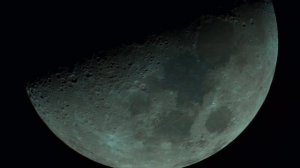 Луна цветная  2025.05.02 20:41,освещённость 52%