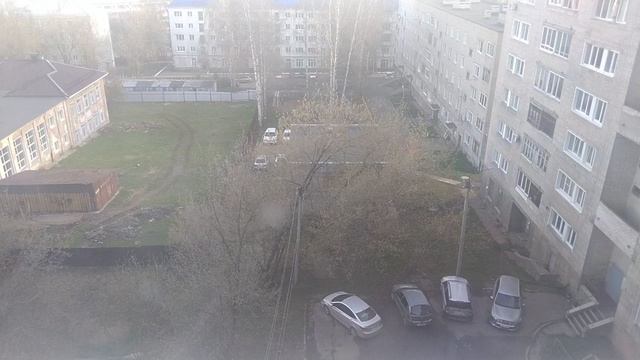 Прекрасная погода за окном весенним деньком