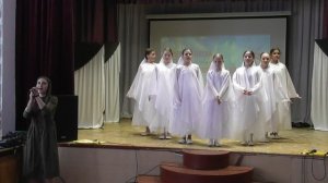 "Журавли" исполняют Анастасия К. и танцевальная группа ВШ