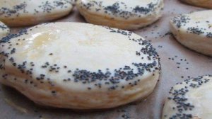 Булочки с чесночно-шпинатной серединкой