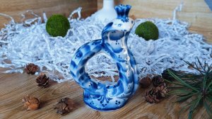 Салфетница "Змея с короной", (гжельский фарфор