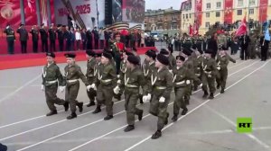 فلاديفوستوك.. عرض عسكري للأطفال بمناسبة الذكرى 80 لعيد النصر