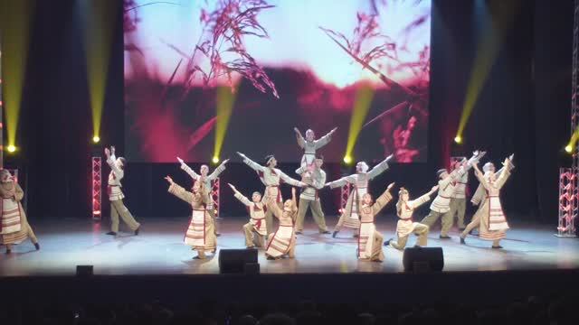 Стилизованный русский танец "Русь" смотреть онлайн