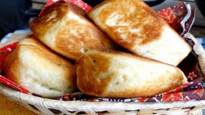 Постные пирожки с яблочным повидлом