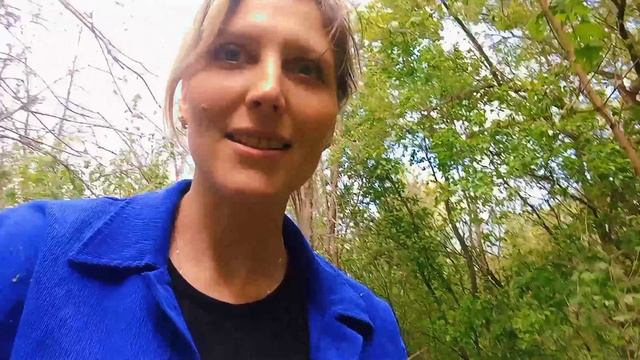 Выходной.Прогулка по лесу🤭☀️🦮 смотреть онлайн