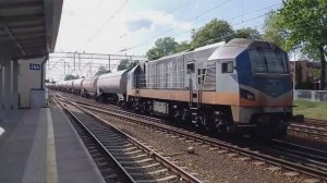 Бывший М62, Тепловоз 311D-17 с газовыми цистернами