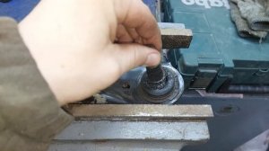 БУДНИ В ГАРАЖЕ. ЗАМЕНА ШАРОВОЙ ОПОРЫ И САЙЛЕНТБЛОКА В РЫЧАГЕ ХЕНДАЙ КРЕТА.