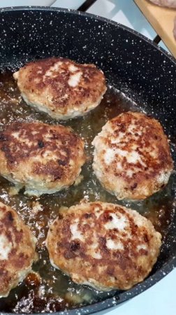 Сочные котлеты из свинины без добавления хлеба и картофеля. Рецепт сочных котлет.