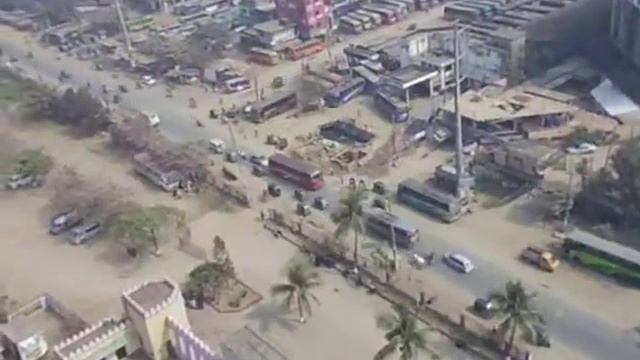 Автобусная остановка Bahaddarhat Bus Stop. Читтагонг. Бангладеш. смотреть онлайн