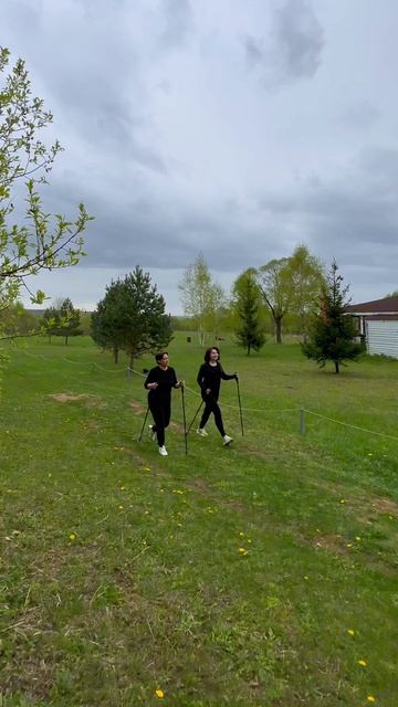 🌿Вдохновение в каждом шаге: скандинавская ходьба в Тарусе!🍃