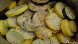 Запеченные овощи с чесноком