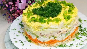 Этот слоеный салат с курицей поразил всех гостей. Просто объедение.