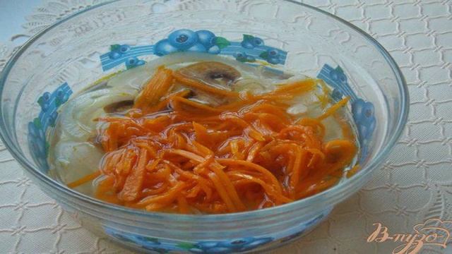Жареная семга под маринадом на подушке из картофеля