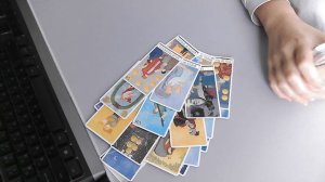 Человек не хочет, чтобы вы знали, что он о вас думает! таро прогноз