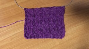 Интересный рельефный узор спицами