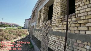 Урганч шахрида арзонга ховли жой сотилади. Қурилиши тугалланмаган