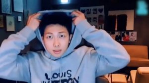 Как живет Ким Намджун (Kim Nam-joon), RM и сколько он зарабатывает