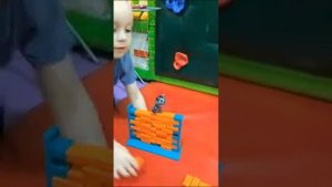 Спасаем кота. Неизвестно от кого.