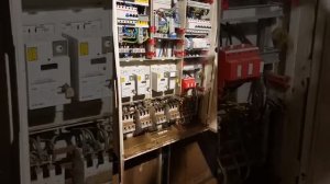 Интересный способ чистки электрощитка