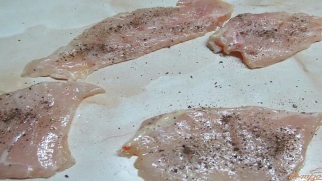 Куриные отбивные в сырно-ореховой панировке
