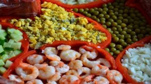 Салат с креветками Заливной