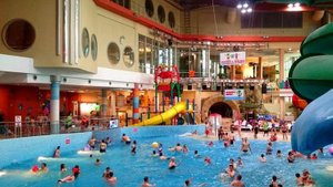 Влог: собираем вещи и отправляемся в аквапарк! 🏊♂️🏖️