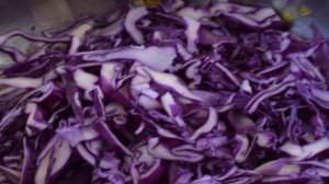 Тушеная капуста краснокачанная