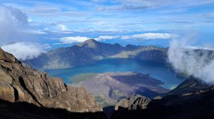 🌋 Вулкан на Ринджани (Ломбок) – максимально честный и подробный гайд без прикрас!