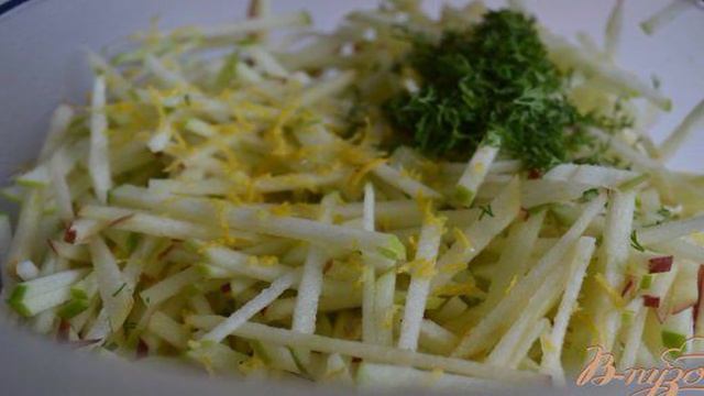 Закуска из яблока с креветками