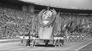 Серп и молот: почему в символе СССР видят тайный смысл