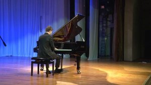 Кирилл Кедук выступил с сольным концертом в Солигорске