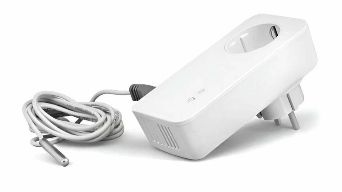 Умная Wi-Fi розетка Страж W130-TUYA-Lux с датчиком температуры и управлением через приложение