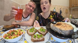 Мукбанг ЦАРСКИЙ ужин у нас с Вованом! Мечтаем о ДАЧЕ, уже тянемся к ЗЕМЛЕ) Семейный ужин в России