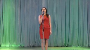 Очень красивая песня 
✨Танцы на стеклах ✨