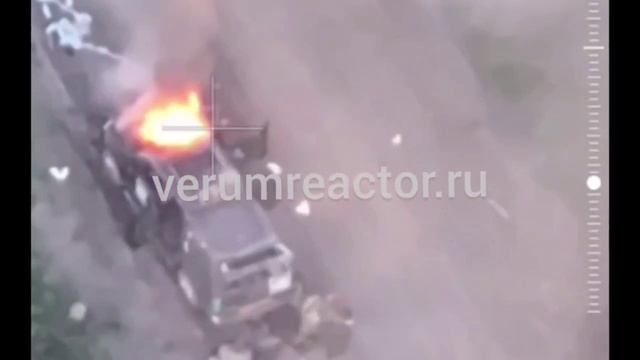 Оптоволоконный FPV-дрон "КВН" уничтожает пикап ВСУ вместе с личным составом в районе н.п Предтечино