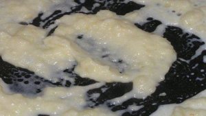 Паста с мясом в соусе бешамель
