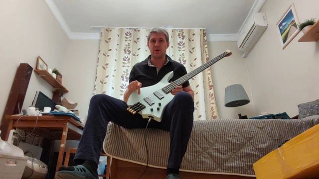 Обзор сборки и звука китайской безголовой бас-гитары смотреть онлайн