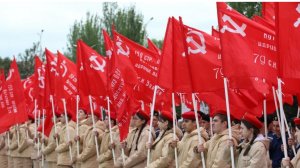 ЗНАМЕНА НАШИХ ГРЯДУЩИХ ПОБЕД. В.Котов и Максим Шевцов.