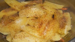 Запеченный кролик с картофелем