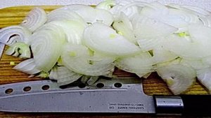 Лук маринованный