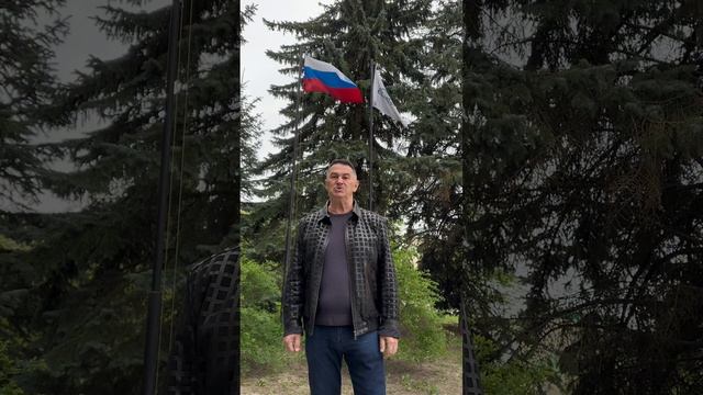 555 белых журавлей памяти ко Дню Победы — подарок Калуге от завода ELMAT