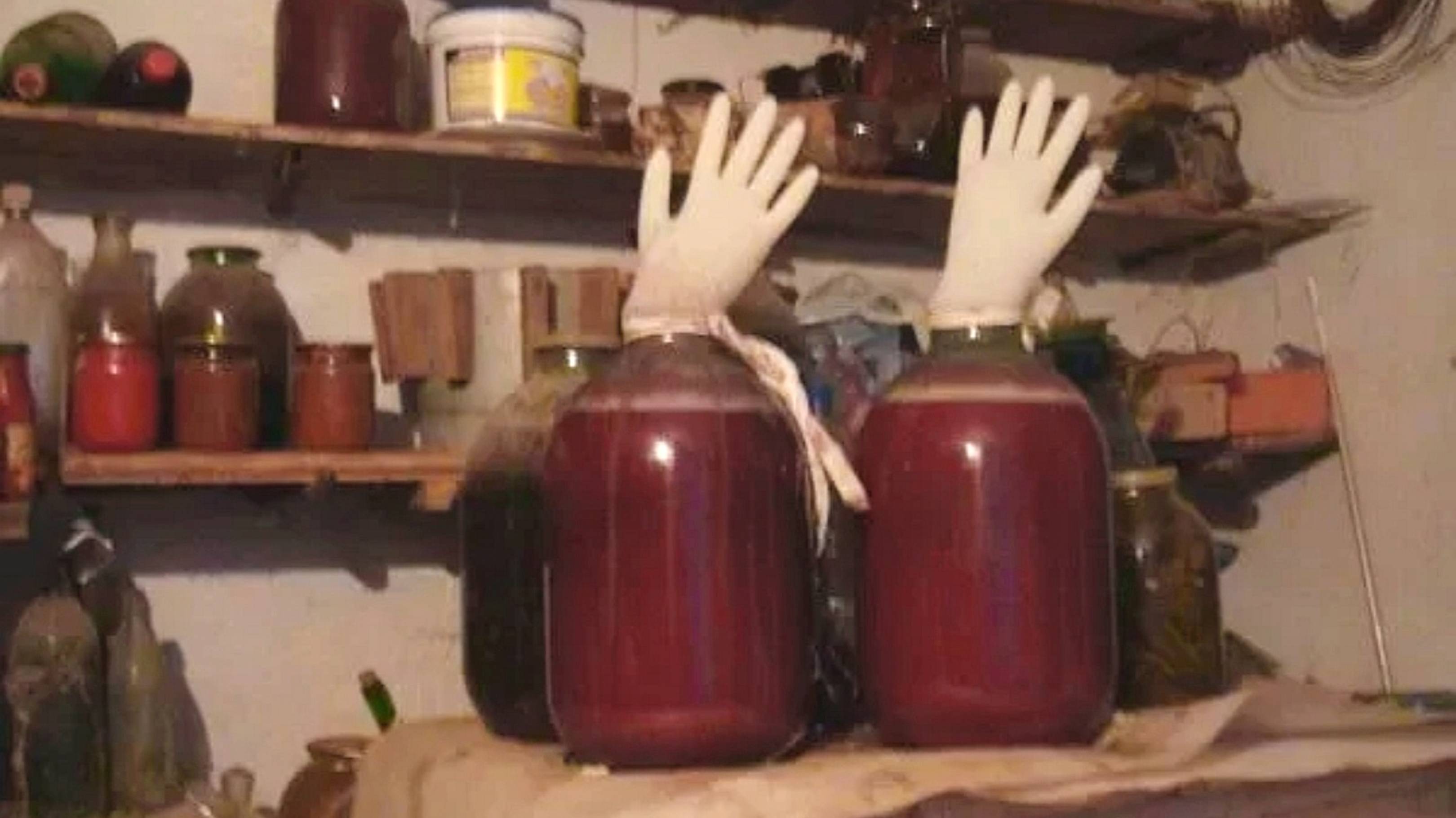 ДОМАШНЕЕ ВИНО ИЗ ВАРЕНЬЯ рецепт с перчаткой