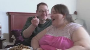 Откормил свою любимую до 170 кг/ Бодипозитив