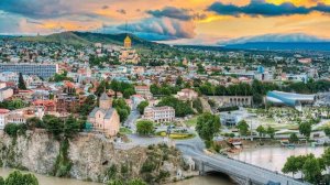 Как живет Грузия, которая при СССР была богатейшей республикой?