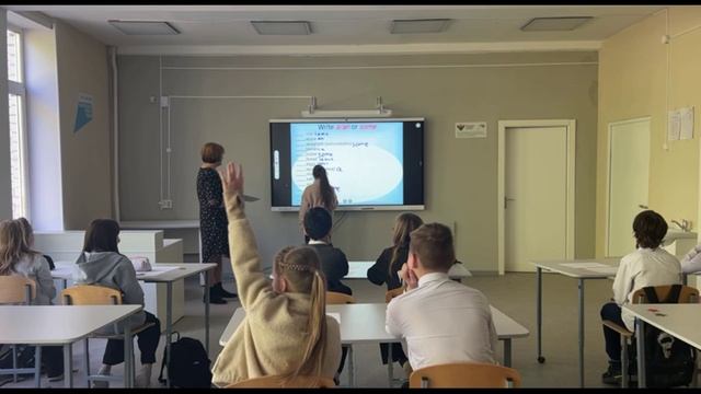 Фрагмент урока английского языка в 5Н классе МОУ-СОШ "РАЗВИТИЕ" по теме "Food" смотреть онлайн